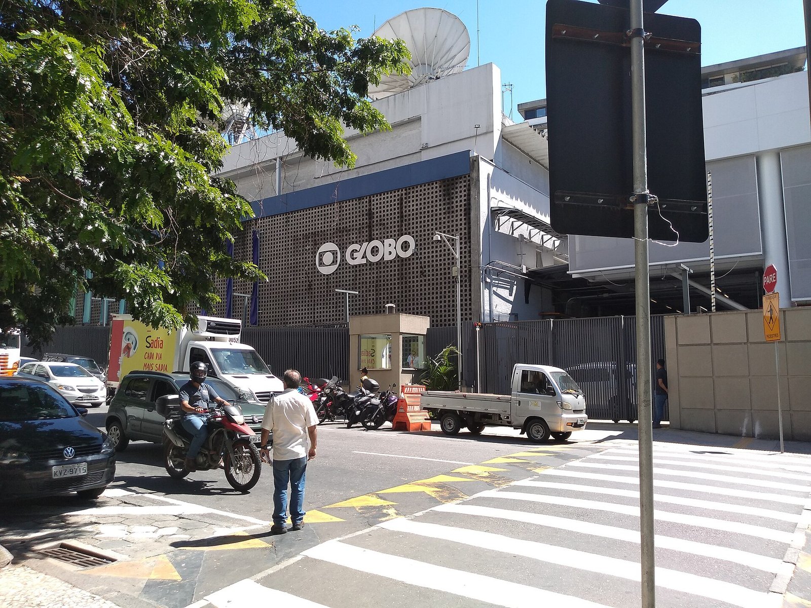 Procuradoria investiga Luciano Huck e TV Globo por promover plataforma de candidatos