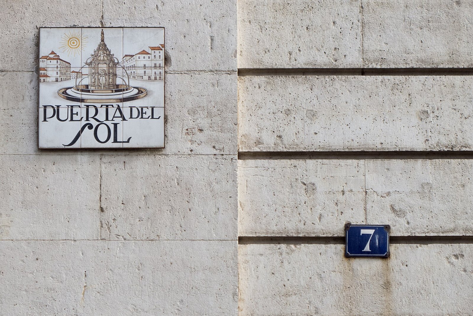 Idosa despejada na Espanha poderá voltar para casa após forte pressão popular