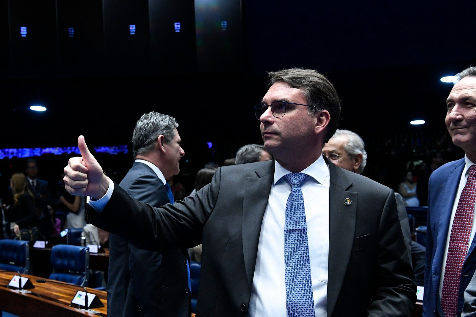 O senador Flávio Bolsonaro no Plenário do Senado