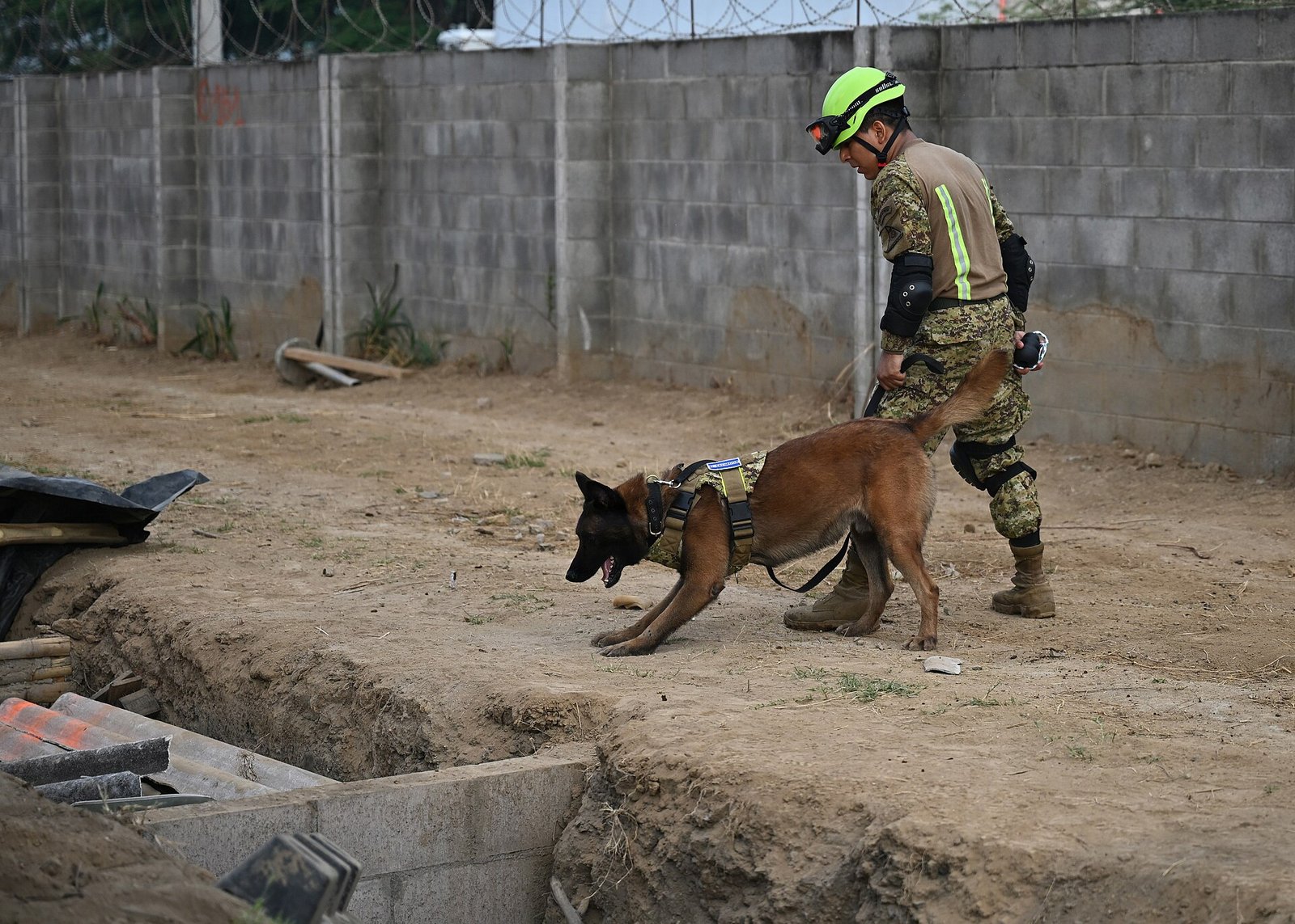 Soldados das Forças Armadas de El Salvador
