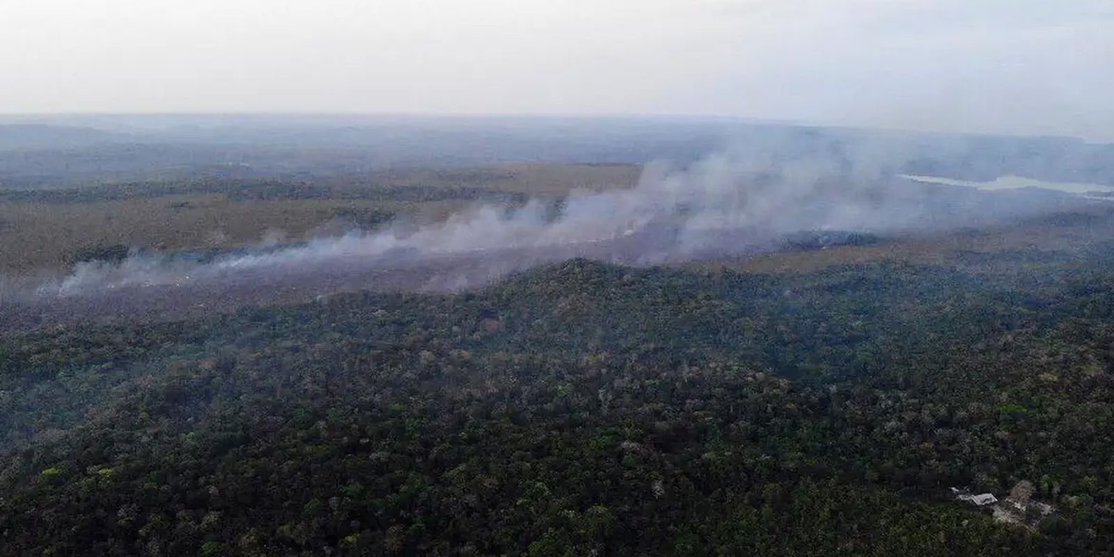 Combate a incêndio florestal no Pará