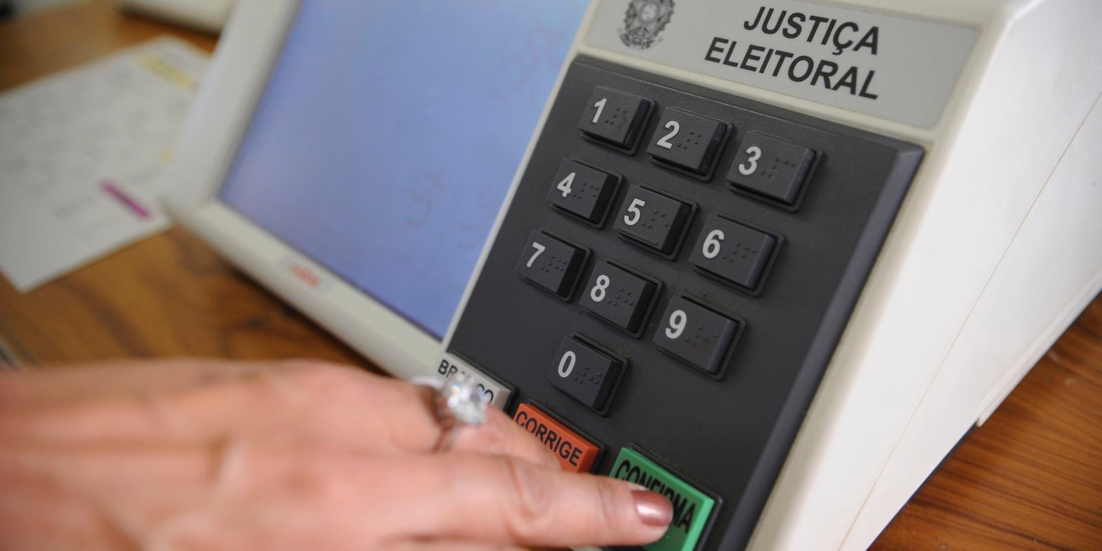 Urna eletrônica