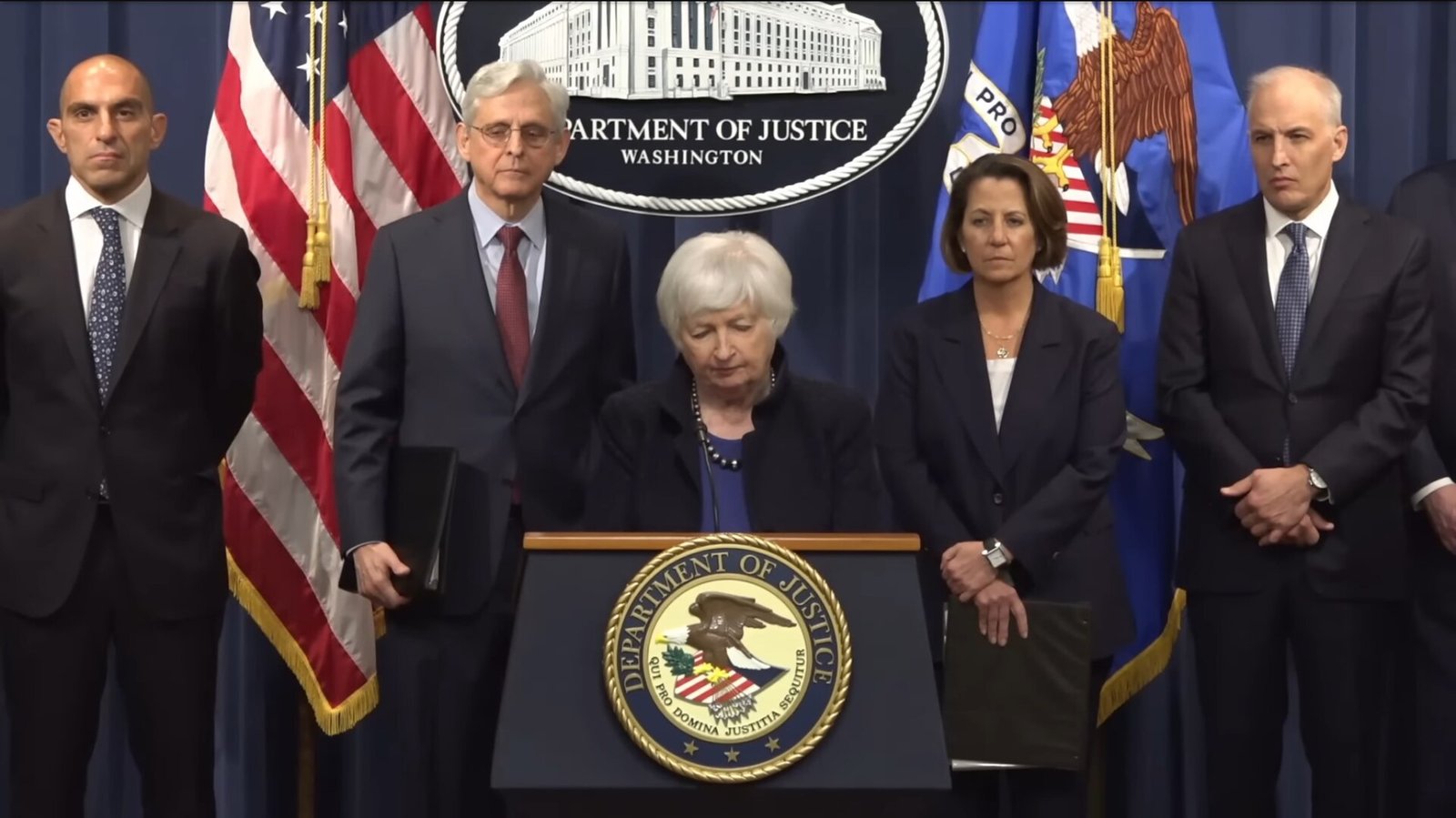 Coletiva do Departamento de Justiça dos EUA sobre a Binance