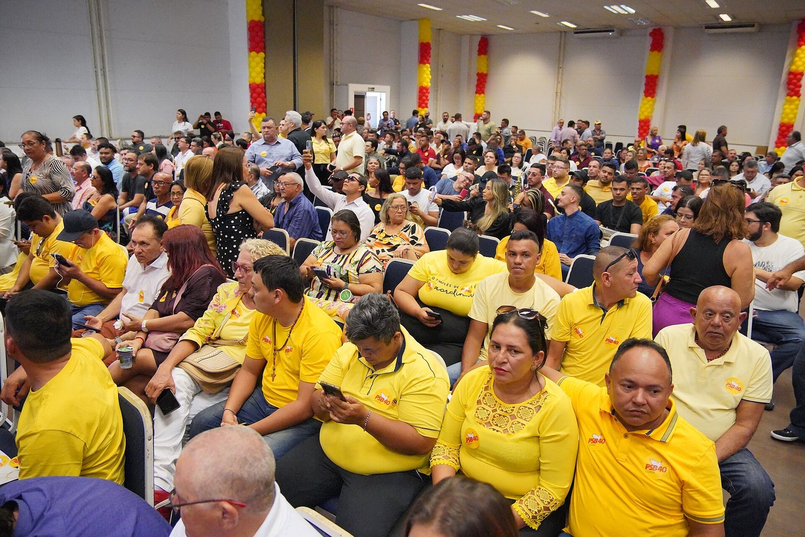 Cid Gomes durante evento do PSB