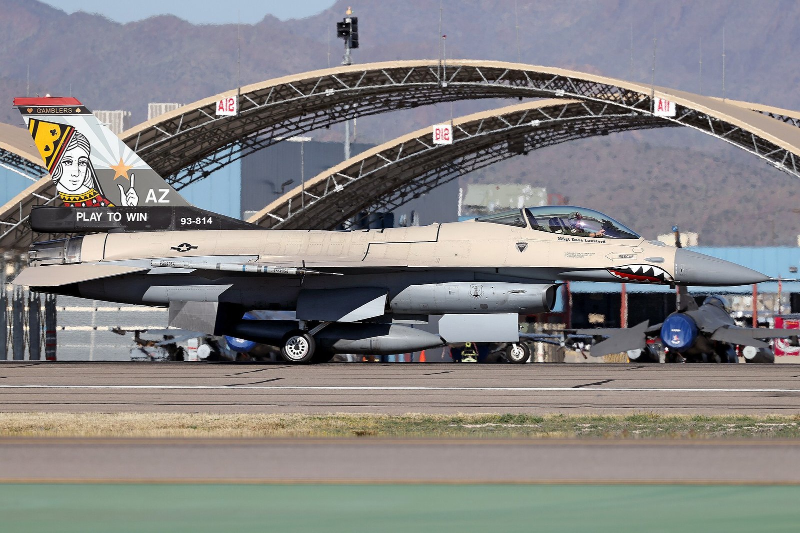 Caça militar F-16V