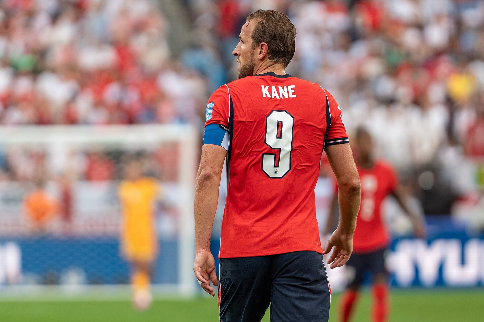 Atacante Harry Kane em campo em 2026